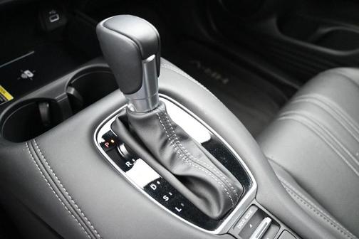 Platinum White Pearl 2025 Honda HR-V EX-L