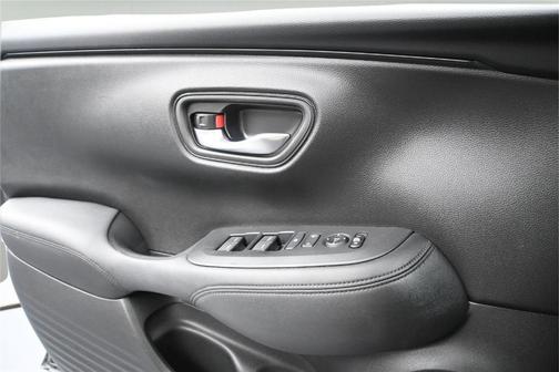 Crystal Black Pearl 2023 Honda HR-V LX