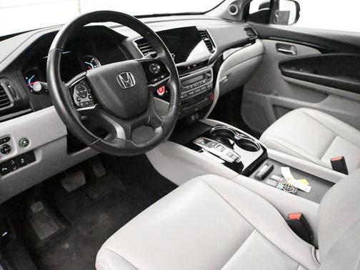 2020 Honda Pilot Touring 8-Passenger