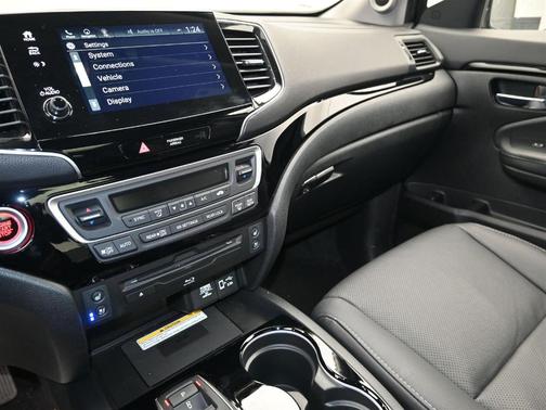 2022 Honda Pilot Elite