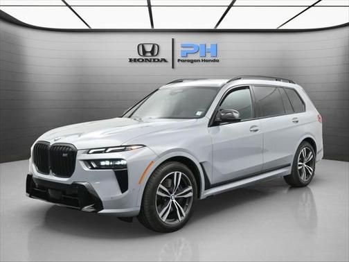 2025 BMW X7 M60i