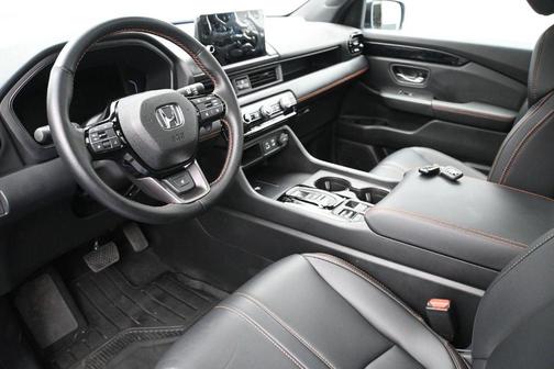 Sky Blue Pearl 2025 Honda Pilot TrailSport