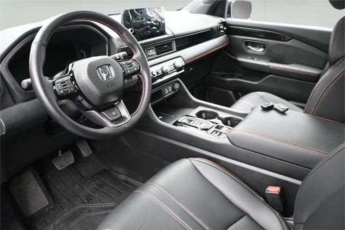 Sky Blue Pearl 2025 Honda Pilot TrailSport
