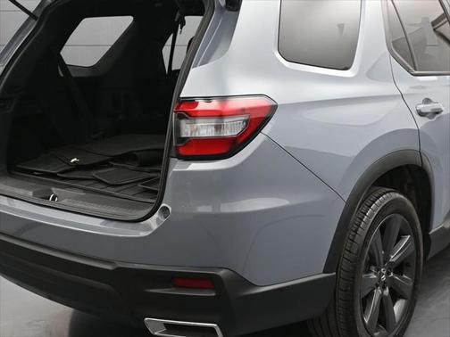 2023 Honda Pilot Sport
