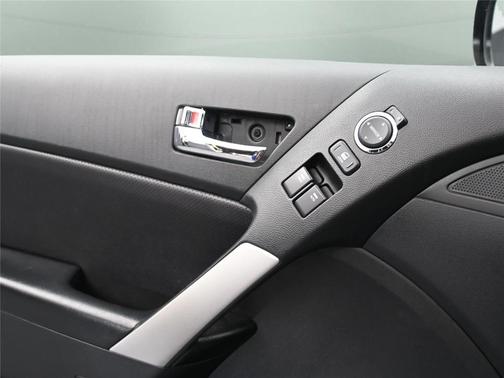 2010 Hyundai Genesis Coupe 3.8