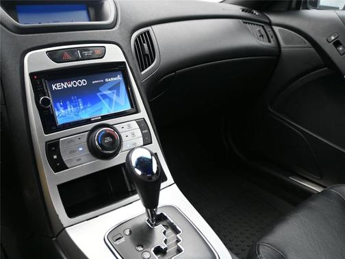 2010 Hyundai Genesis Coupe 3.8