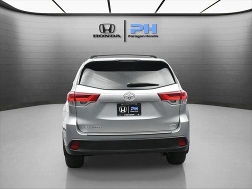 2018 Toyota Highlander LE