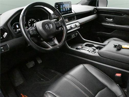 2023 Honda Pilot TrailSport