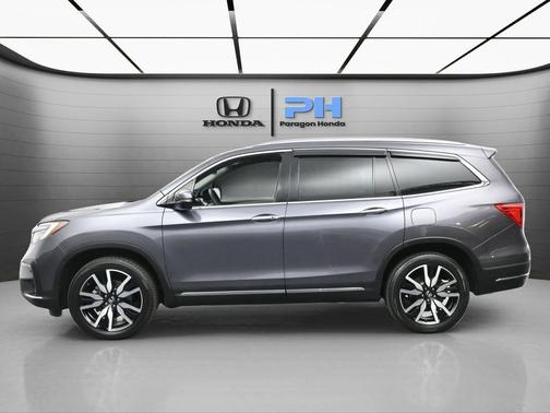 2022 Honda Pilot Touring 8-Passenger