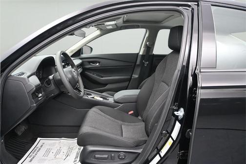 Crystal Black Pearl 2026 Honda Accord SE