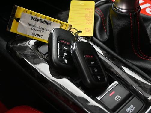 2023 Honda Civic Type R Base