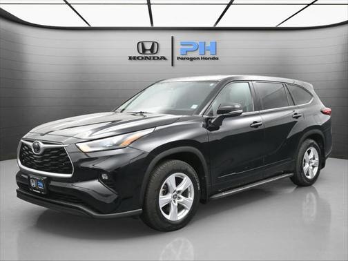 2022 Toyota Highlander LE