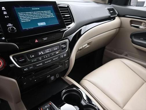 2020 Honda Pilot Touring 8-Passenger