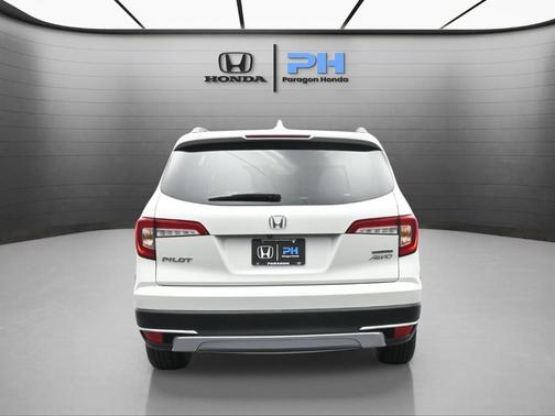 2020 Honda Pilot Touring 8-Passenger