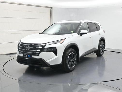 Everest White P 2024 Nissan Rogue SV