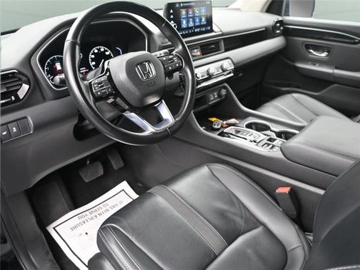 2023 Honda Pilot Touring