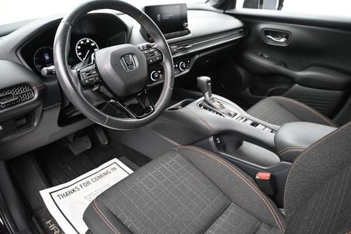 Crystal Black Pearl 2024 Honda HR-V Sport
