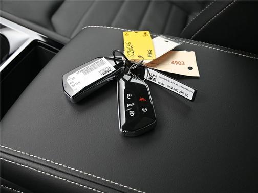 2025 Volkswagen Atlas Cross Sport 2.0T SEL R-Line Black