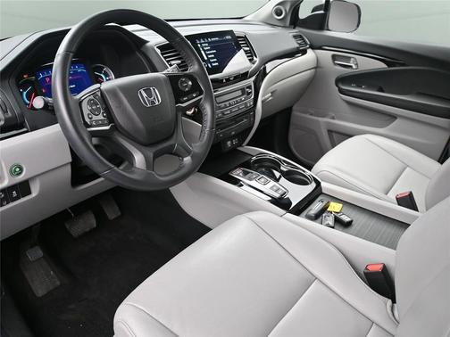 2022 Honda Pilot Touring 7-Passenger