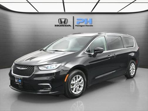 2022 Chrysler Pacifica Touring-L
