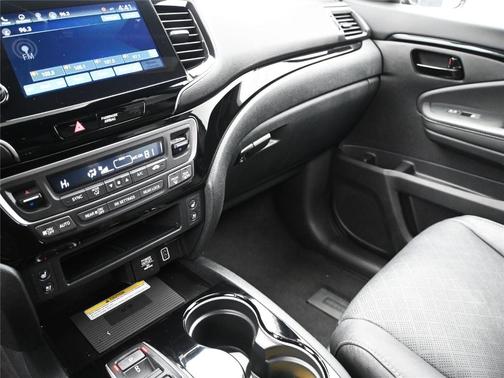 2023 Honda Passport Elite