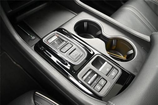 Crystal Black Pearl 2023 Honda Pilot Elite