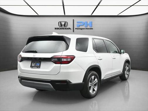 2023 Honda Pilot EX-L 8-Passenger