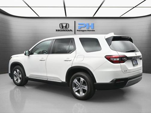 2023 Honda Pilot EX-L 8-Passenger