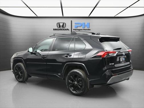 2022 Toyota RAV4 Hybrid SE