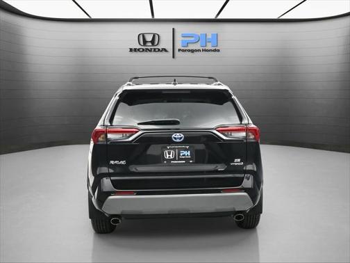 2022 Toyota RAV4 Hybrid SE