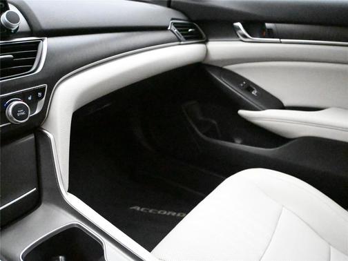 2022 Honda Accord Touring 2.0T