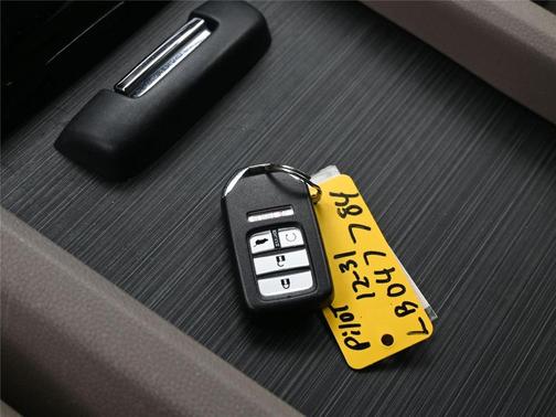 2020 Honda Pilot Touring 8-Passenger