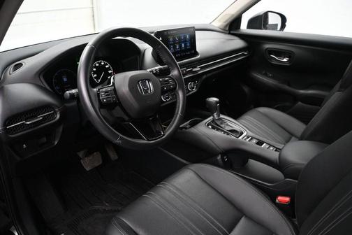 Crystal Black Pearl 2025 Honda HR-V EX-L