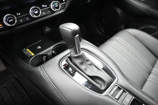 Crystal Black Pearl 2025 Honda HR-V EX-L