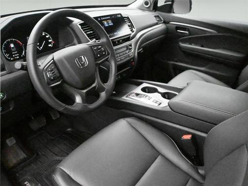 Crystal Black Pearl 2026 Honda Ridgeline RTL