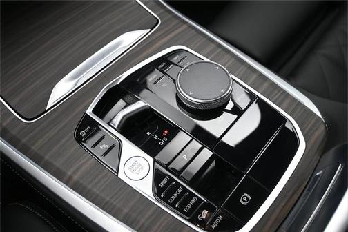 Carbon Black Metallic 2026 BMW X5 xDrive40i