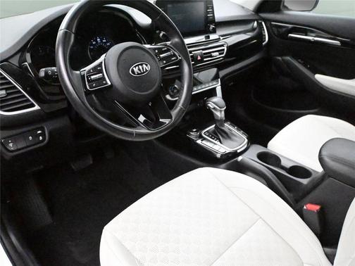2021 Kia Seltos EX