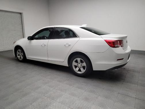 White 2016 Chevrolet Malibu Limited LT