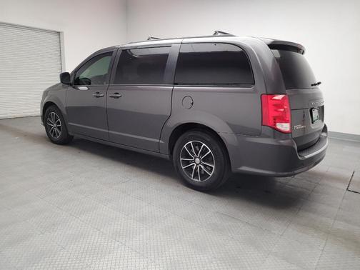 Granite Pearlcoat 2019 Dodge Grand Caravan GT