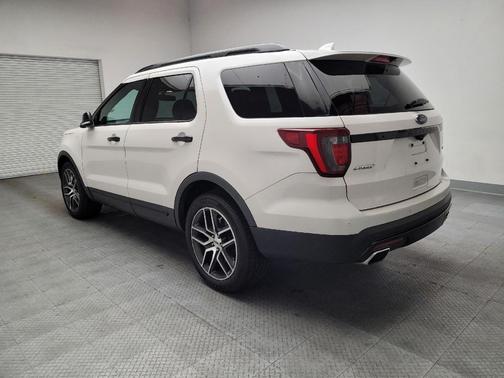 White Platinum Metallic Tri-Coat 2017 Ford Explorer sport