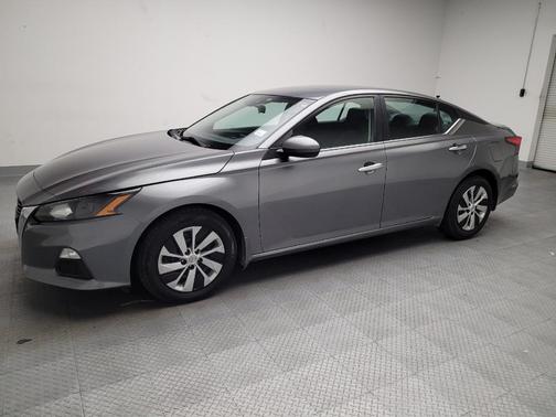 2022 Nissan Altima S FWD