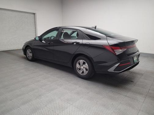 Abyss Black 2025 Hyundai ELANTRA SE