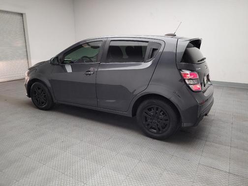 2020 Chevrolet Sonic FWD Hatchback 1FL 5-Door