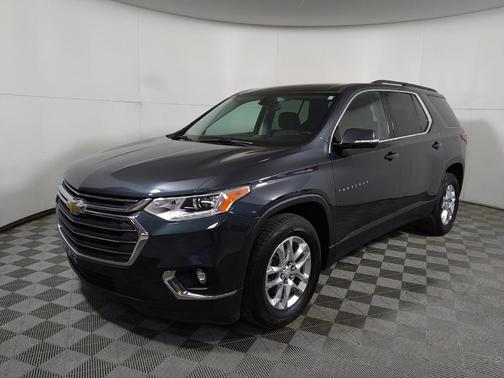 Gray 2019 Chevrolet Traverse LT Cloth