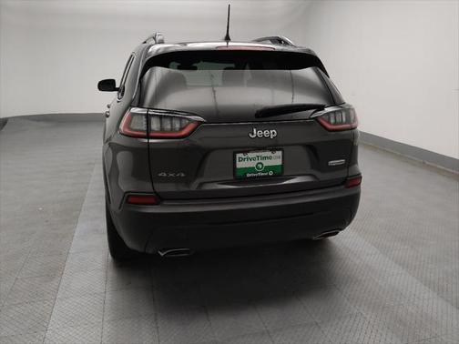 2022 Jeep Cherokee Latitude Lux