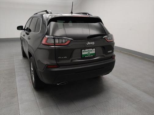 2022 Jeep Cherokee Latitude Lux