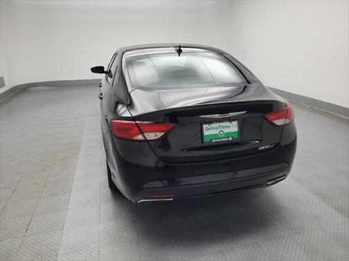 2016 Chrysler 200 S