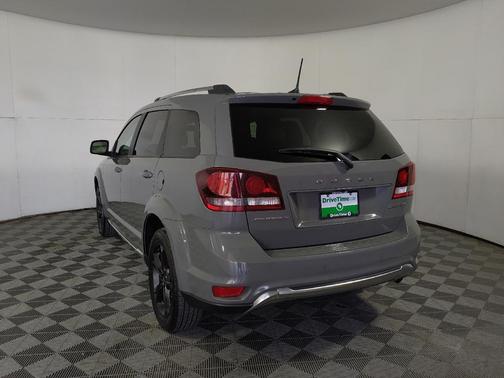 Destroyer Gray Clearcoat 2020 Dodge Journey Crossroad