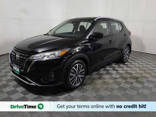 Super Black 2024 Nissan Kicks SV
