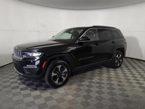 Diamond Black Crystal Pearlcoat 2022 Jeep Grand Cherokee 4xe Base